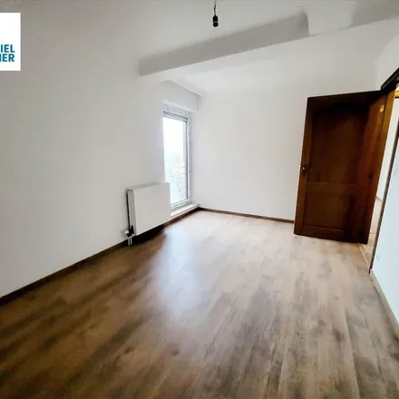 Rent this 3 bed apartment on Place Vauban 20 in 6000 Charleroi, Belgium