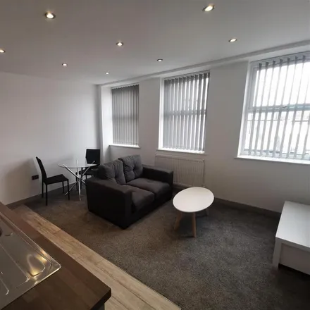 Image 3 - St Peter's House, Prince's Street, City Centre, Doncaster, DN1 3NJ, United Kingdom - Apartment for rent