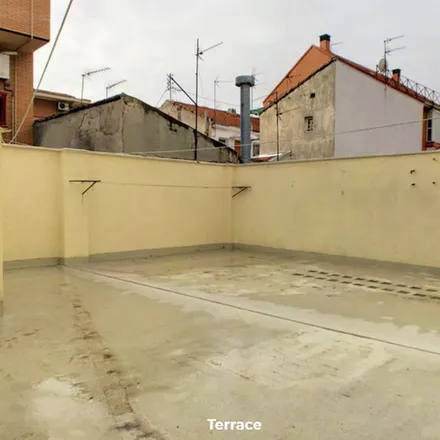 Image 5 - Calle Hachero, 24, 28053 Madrid, Spain - Apartment for rent