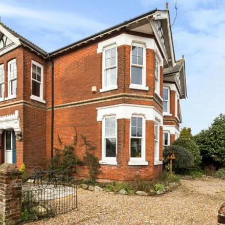 Buy this 4 bed house on 55 Shaftesbury Avenue in Portswood Park, Southampton