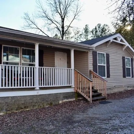 Buy this 3 bed house on 516 Lakewood Dr in Decatur, Tennessee