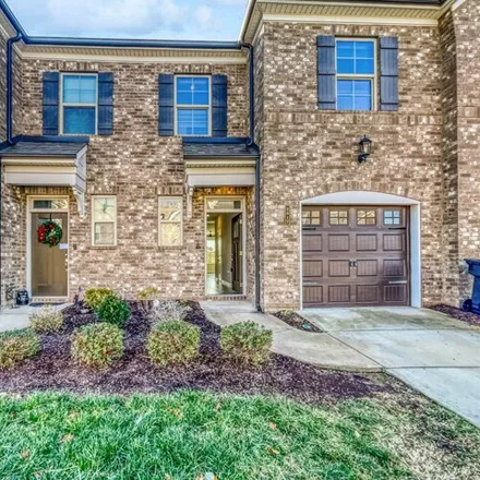 Buy this 3 bed townhouse on 2878 Haversack Circle in Barfield Meadows, Murfreesboro