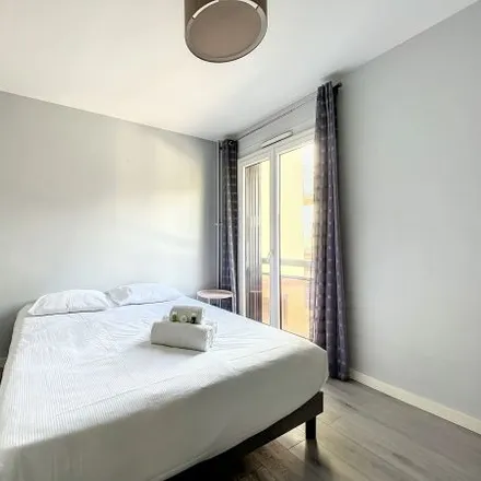 Image 4 - 43 Avenue du Docteur Terver, 69130 Écully, France - Apartment for rent