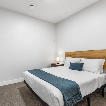 Image 3 - V9P, Canada - Apartment for rent