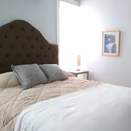 Rent this 1 bed condo on Cincinnati in OH, 45202