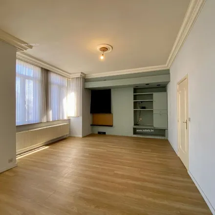 Rent this 3 bed apartment on Leopoldstraat 2 in 8580 Avelgem, Belgium