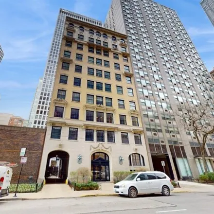 Buy this 3 bed condo on 257 E Delaware Pl Unit 1a2a in Chicago, Illinois