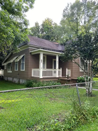 Image 1 - 107 Smith Street, Carriere, Pearl River County, MS 39426, USA - House for sale