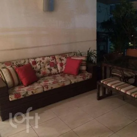 Buy this 3 bed apartment on Rua Édison 640 in Campo Belo, São Paulo - SP