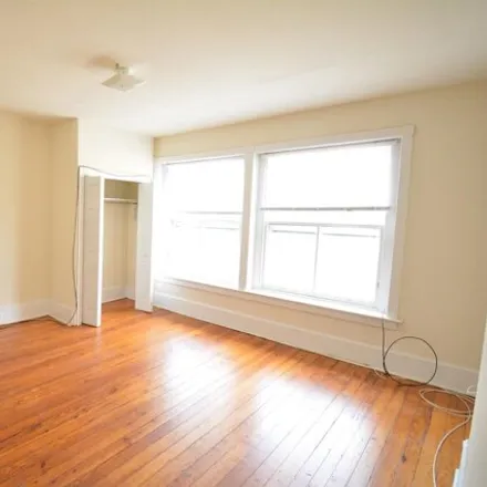 Image 2 - 444 West Queen Lane, Philadelphia, PA 19144, USA - Apartment for rent