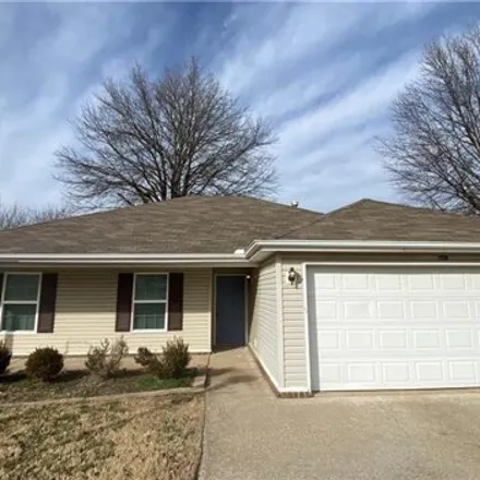Rent this 3 bed house on 801 Southwest Krug Road in Bentonville, AR 72712