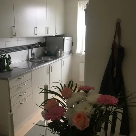 Rent this 3 bed apartment on Blidvädersgatan 17 in 418 30 Gothenburg, Sweden