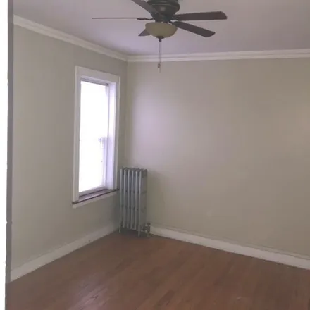 Rent this 1 bed apartment on 3907 North Central Avenue in Chicago, IL 60630