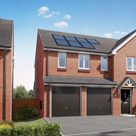Buy this 5 bed house on Broken Stone Road in Blackburn with Darwen, BB2 5FY