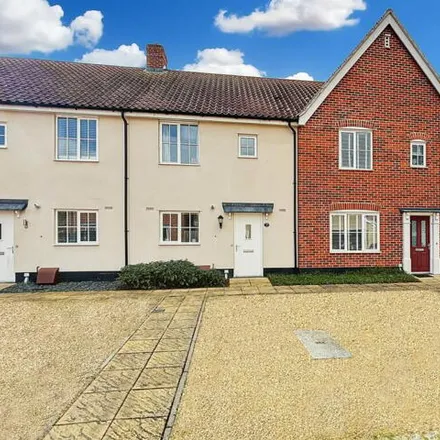 Buy this 3 bed townhouse on 5 Sycamore Mews in Tendring, CO7 0FQ