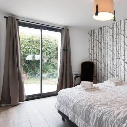 Rent this 6 bed house on 17580 Le Bois-Plage-en-Ré
