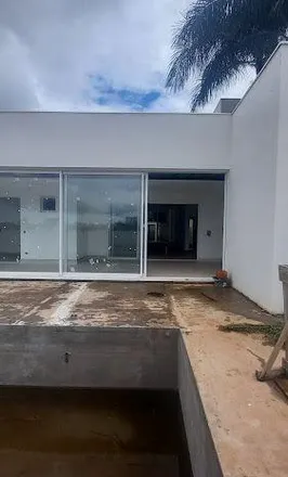 Buy this 1 bed house on Rua Nelson Eggas in Tucanos, Londrina - PR