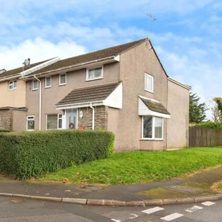 Buy this 5 bed house on Fairoak Lane in Cwmbran, NP44 2EB