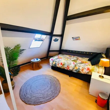 Rent this 1 bed apartment on Avenue de la Jonction - Verbindingslaan 17 in 1060 Saint-Gilles - Sint-Gillis, Belgium