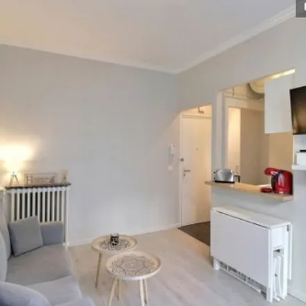 Image 5 - 28 Avenue de Paris, 94300 Vincennes, France - Apartment for rent