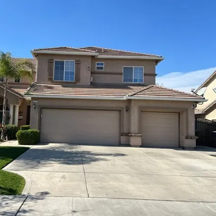 Buy this 5 bed house on 723 Michelle Avenue in Kerman, CA 93630