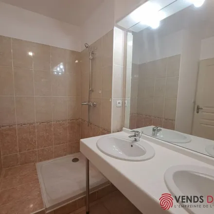 Rent this 3 bed apartment on Rue Francis Crick in 34500 Béziers, France