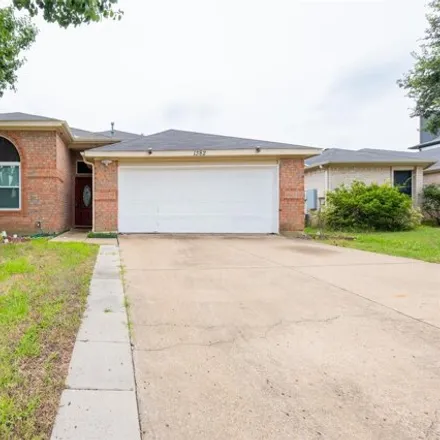Rent this 3 bed house on 1382 Westview Dr in Garland, Texas