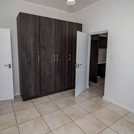 Rent this 1 bed apartment on Erongo Avenue in Oakdene, Johannesburg