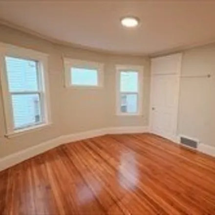 Image 4 - 72 Ridgewood St Apt 3, Boston, Massachusetts, 02122 - Apartment for rent