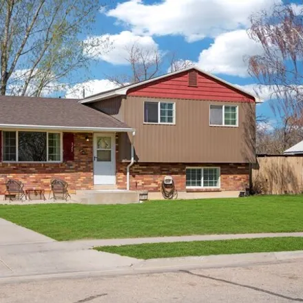 Buy this 4 bed house on 317 North 250 West in Vernal, UT 84078