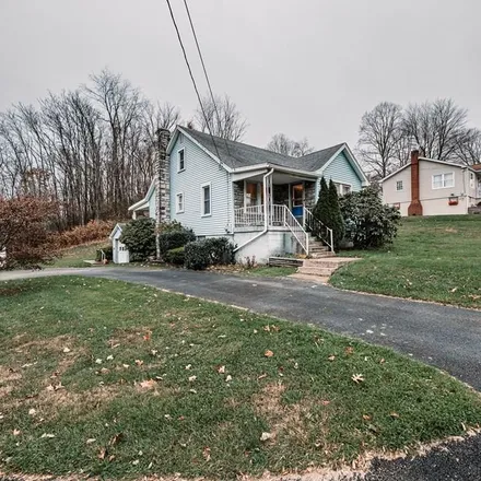 Image 5 - 366 Old William Penn Highway, Burrell Township, PA 15717, USA - House for sale