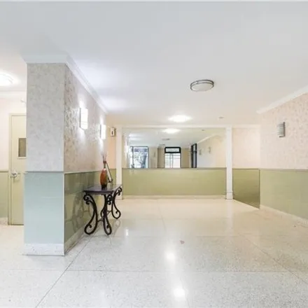 Image 3 - 2028 East 58th Street, New York, NY 11234, USA - Apartment for sale