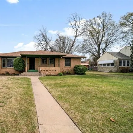 Image 3 - 342 East 10th Street, Claremore, OK 74017, USA - House for sale