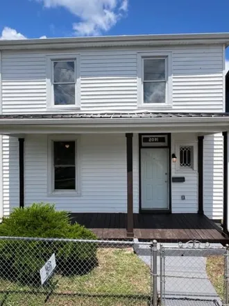 Buy this 3 bed house on 2031 Poplar Street in Lynchburg, VA 24504