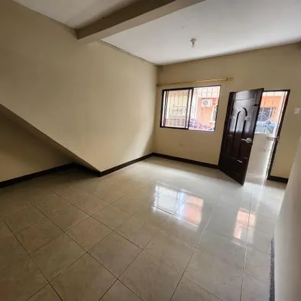 Rent this 3 bed apartment on 6º Callejón 17 NE in 090504, Guayaquil
