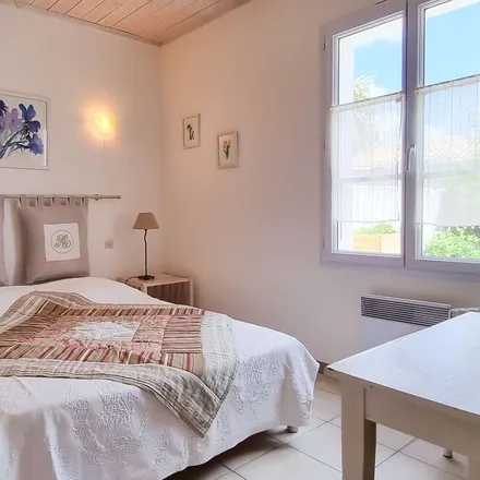 Rent this 3 bed house on La Couarde-sur-Mer in Route de Loix, 17670 La Couarde-sur-Mer