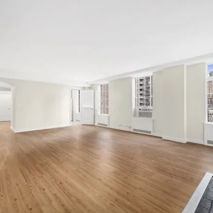 Image 2 - 340 West 57th Street, New York, NY 10019, USA - Condo for sale