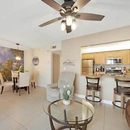 Buy this 2 bed condo on 374 Liberty Court in Lakeview, Deerfield Beach