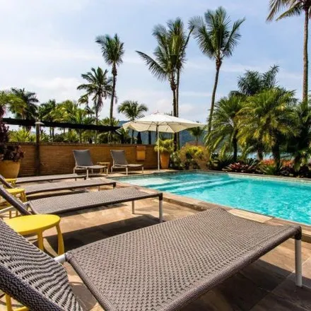 Rent this 6 bed house on Costa Verde Tabatinga Hotel in Avenida Principal, Costa Verde