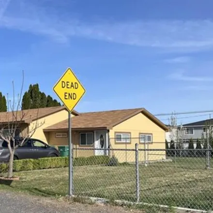 Buy this 3 bed house on unnamed road in Kennewick, WA 99336