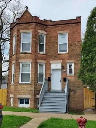 Rent this 3 bed house on 6834 S Ada St Unit 2fl in Chicago, Illinois