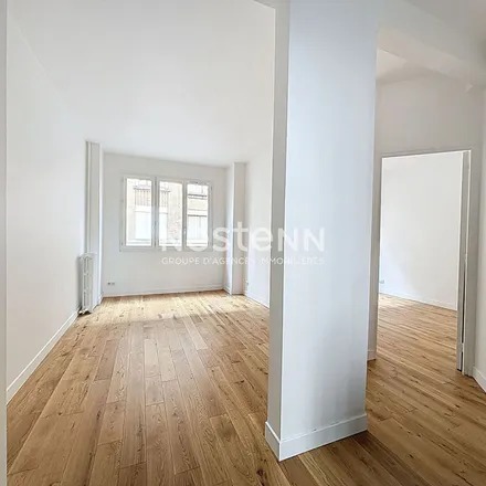 Rent this 3 bed apartment on 3 Villa Jean Jaurès in 92110 Clichy, France