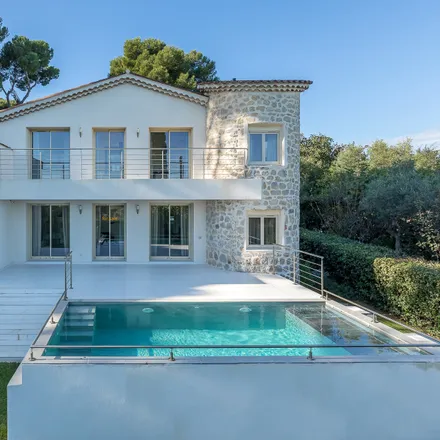 Rent this 3 bed house on Avenue des Pins du Cap in 06160 Antibes, France