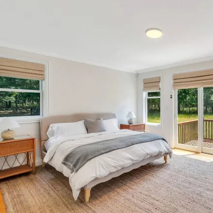 Rent this 6 bed house on East Hampton in Railroad Avenue, Village of East Hampton
