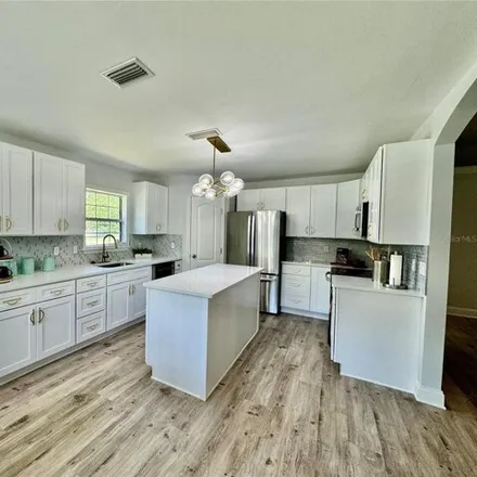 Image 3 - 954 Northwest 256th Terrace, Newberry, FL 32669, USA - House for sale