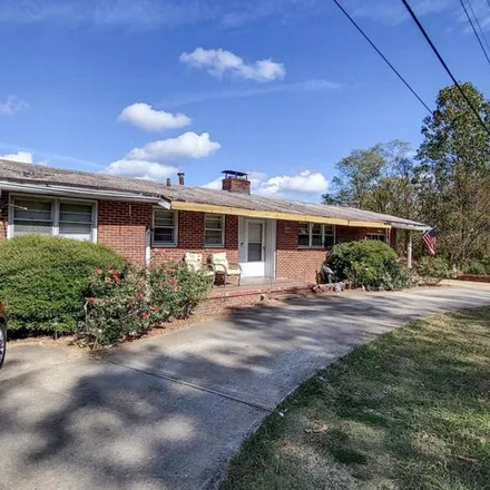 Image 1 - 4715 Huntsville Road, Woodlawn, Florence, AL 35630, USA - House for sale