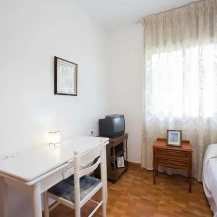 Image 3 - Avinguda Doctor Peset Aleixandre, 46025 Valencia, Spain - Apartment for rent