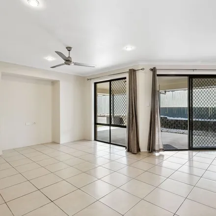 Image 2 - Wallaby Place, Morayfield QLD 4506, Australia - Apartment for rent
