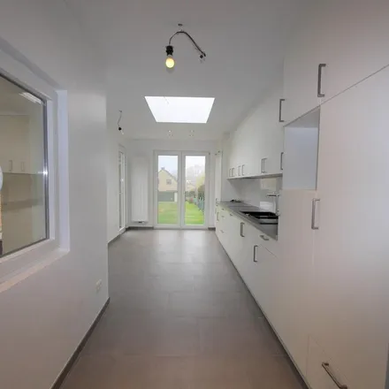 Rent this 3 bed apartment on Ambiorixstraat 84 in 3700 Tongeren, Belgium