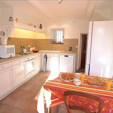 Image 3 - 84160 Cucuron, France - House for rent